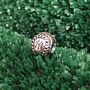 PANDORA | ⚾️ NY YANKEES Baseball Charm